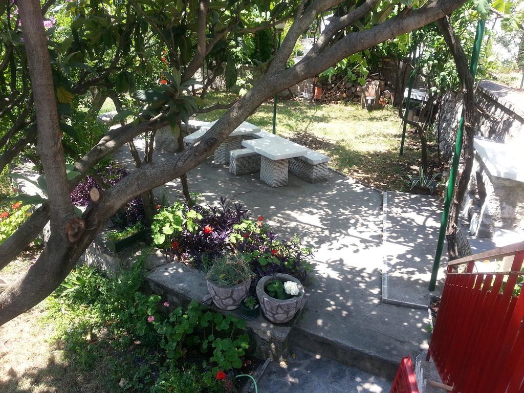 Stone House In Buljarica Villa Petrovac Стая снимка