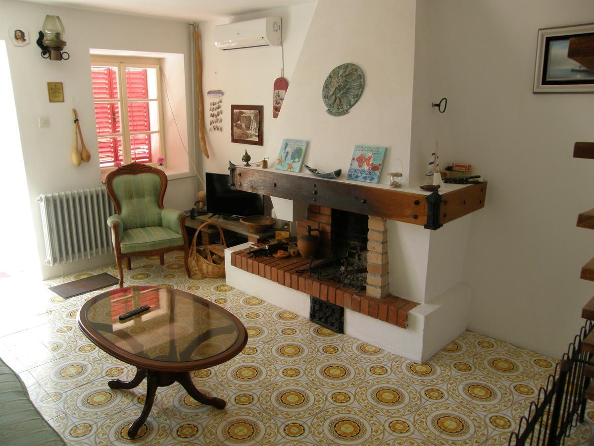 Stone House In Buljarica Villa Petrovac Екстериор снимка