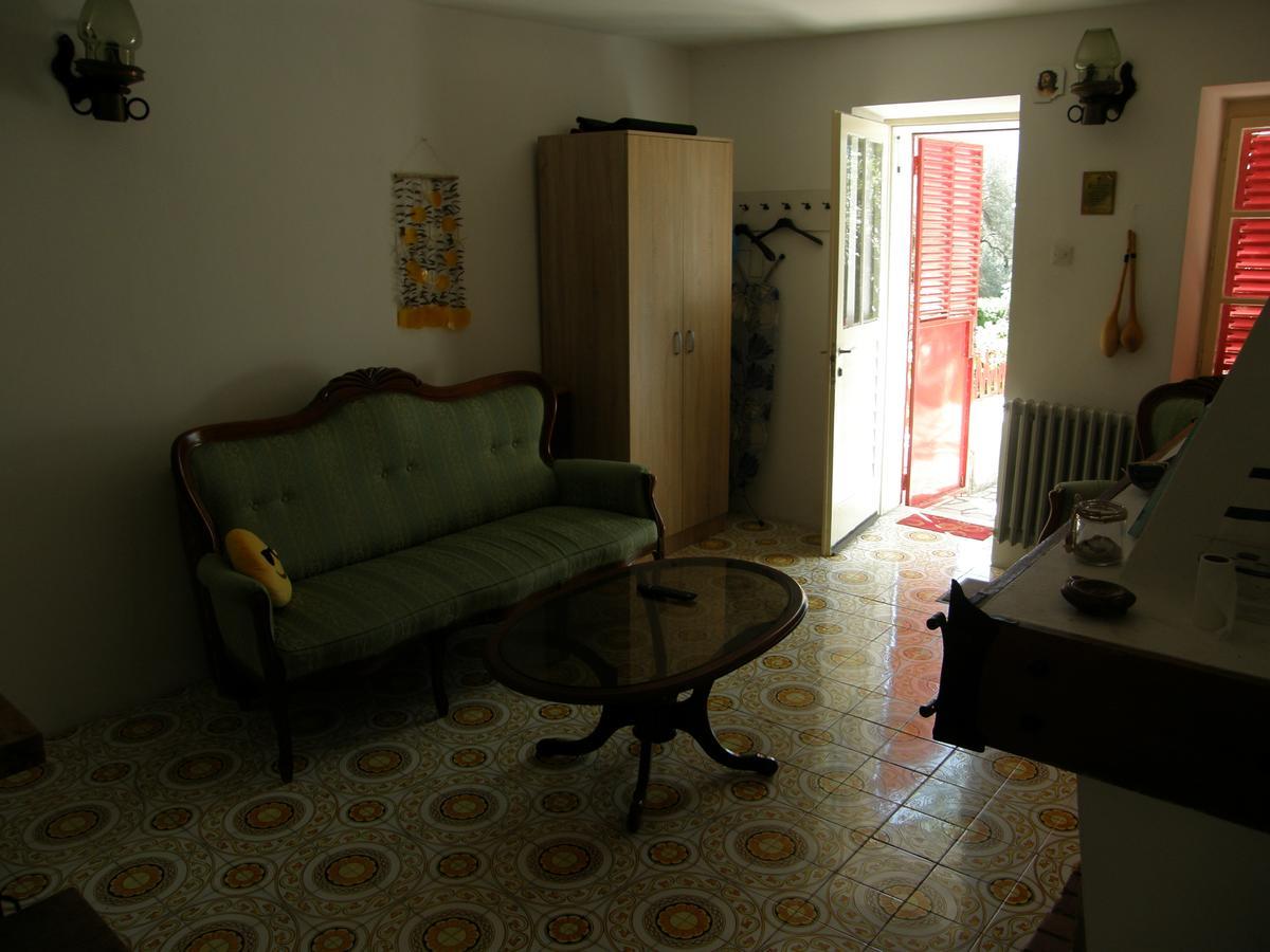Stone House In Buljarica Villa Petrovac Екстериор снимка